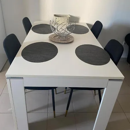 House Da Rocha Apartment